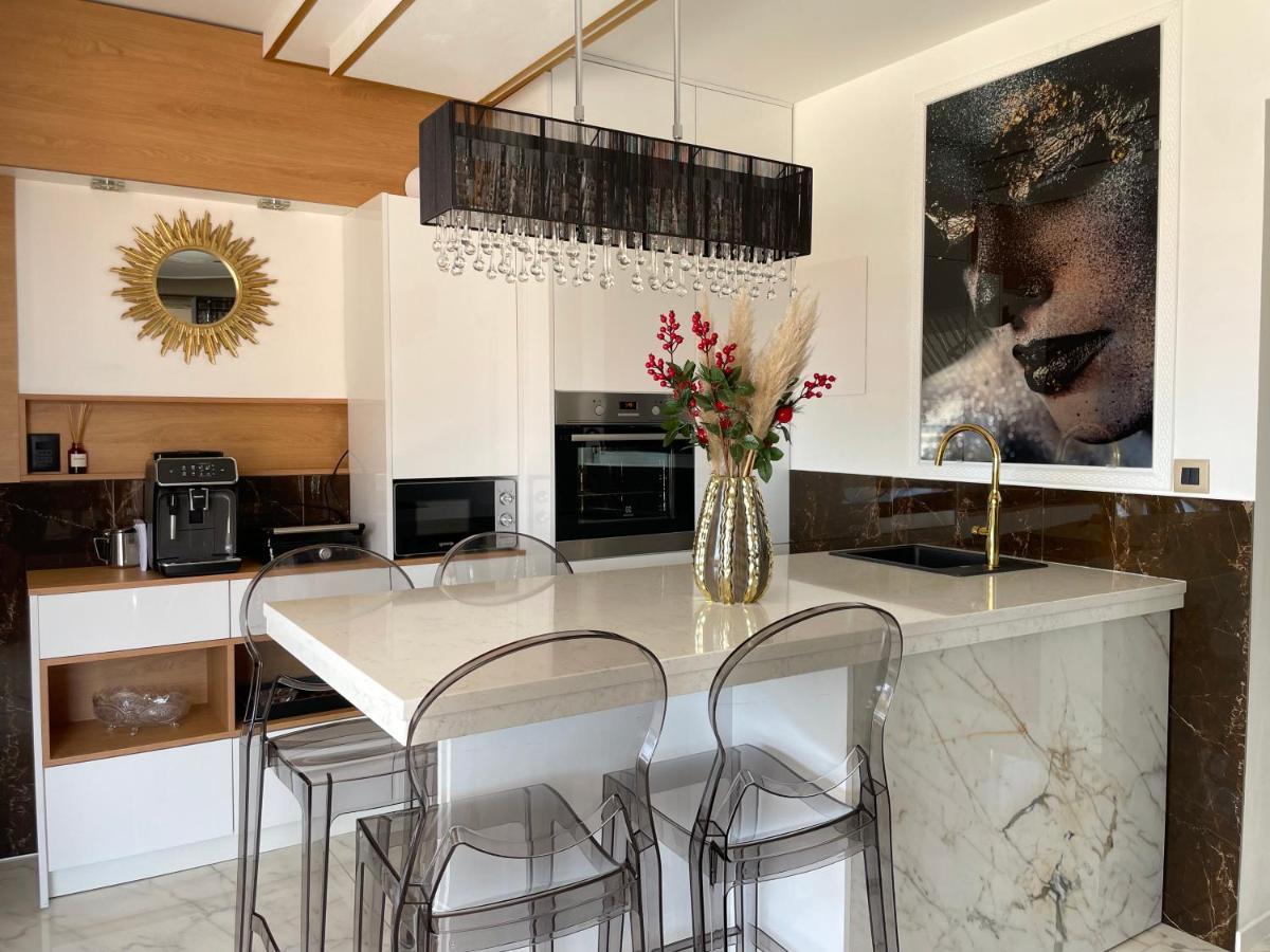 Apartament Skypool 77 With Private Pool